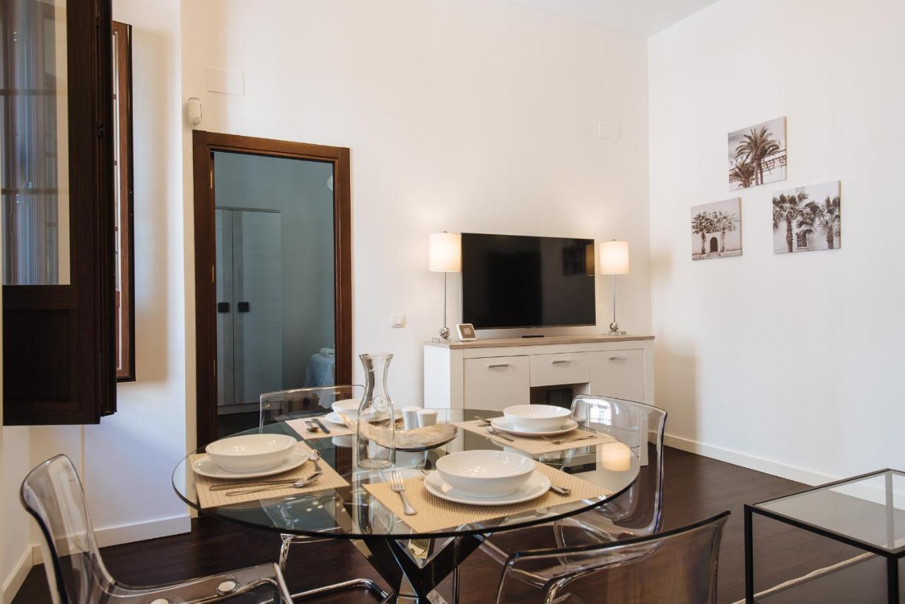 Apartamento Puerta Real - Free Parking Севілья Екстер'єр фото