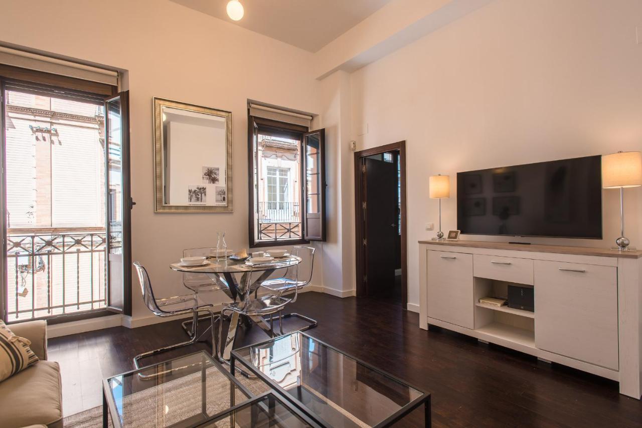 Apartamento Puerta Real - Free Parking Севілья Екстер'єр фото