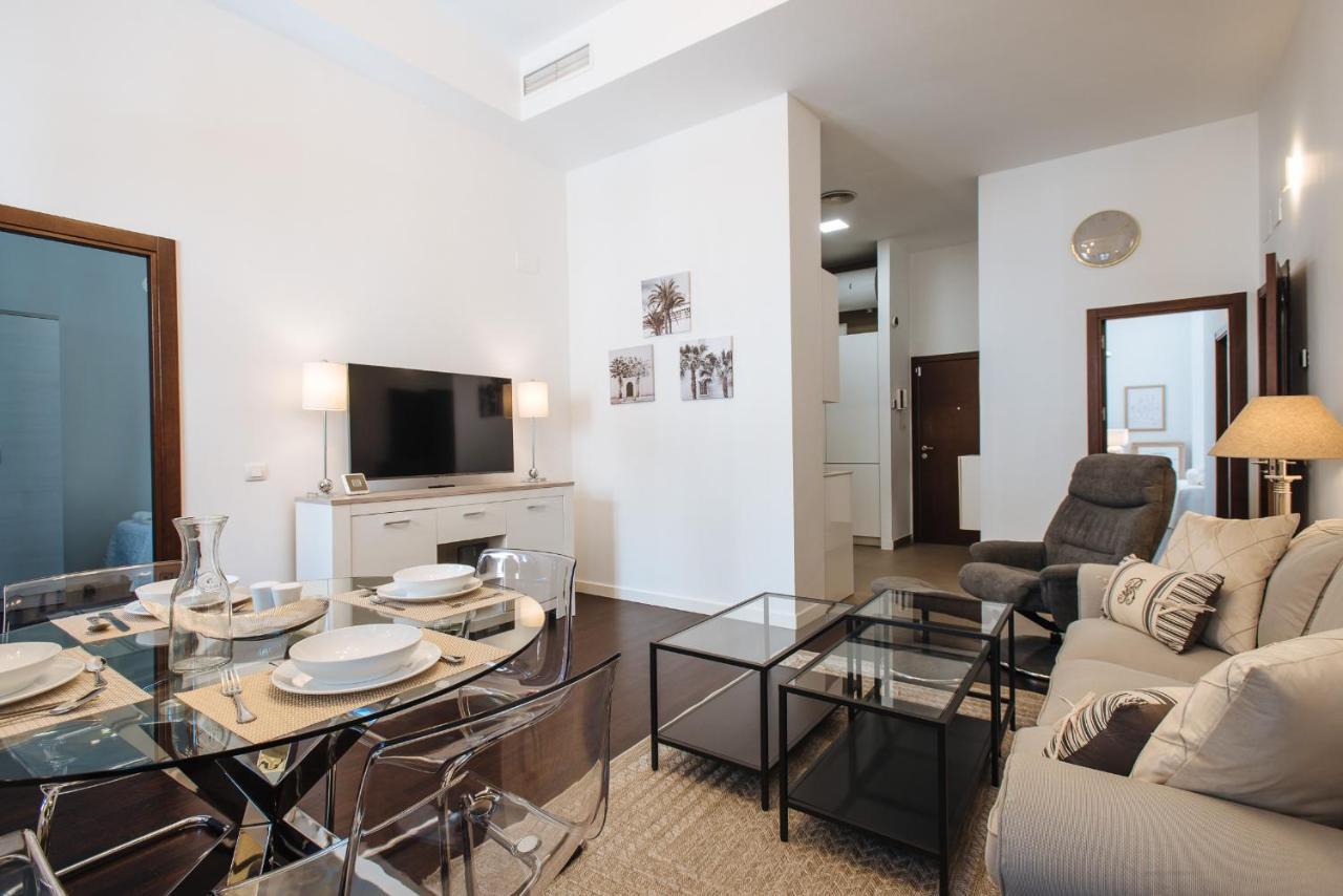 Apartamento Puerta Real - Free Parking Севілья Екстер'єр фото