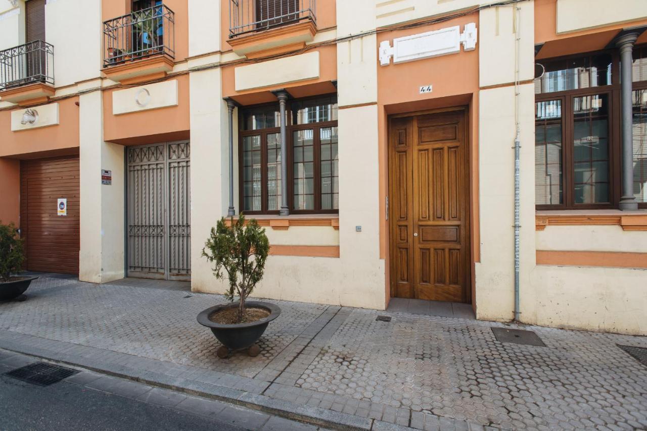 Apartamento Puerta Real - Free Parking Севілья Екстер'єр фото