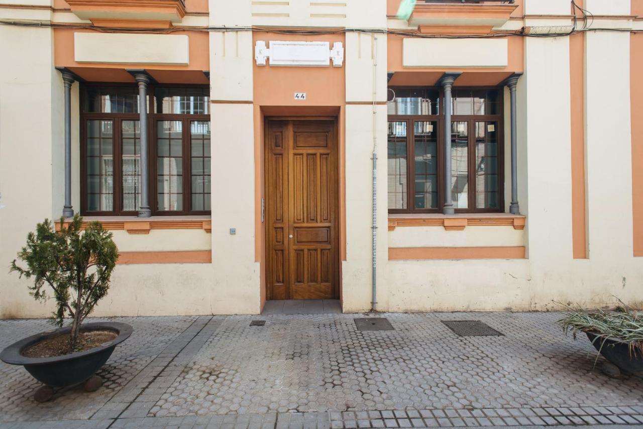 Apartamento Puerta Real - Free Parking Севілья Екстер'єр фото