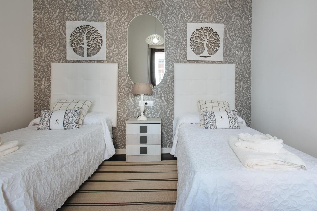 Apartamento Puerta Real - Free Parking Севілья Екстер'єр фото